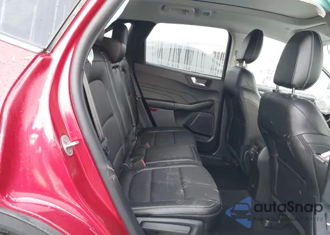 2022 Ford Escape Titanium из США, поврежденный, VIN 1FMCU9J92NUA77600